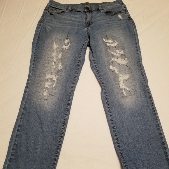Denim - Distressed  jeans